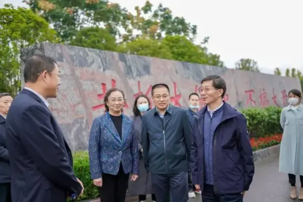朱旗：牽頭撰寫聯名提案，助力出版業高質量發展